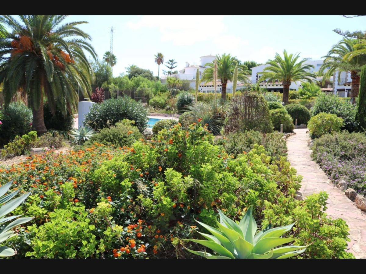 Rosalalinda - Cosy Semi-Detached Home With Sea Views And Large Terrace Moraira Exteriör bild